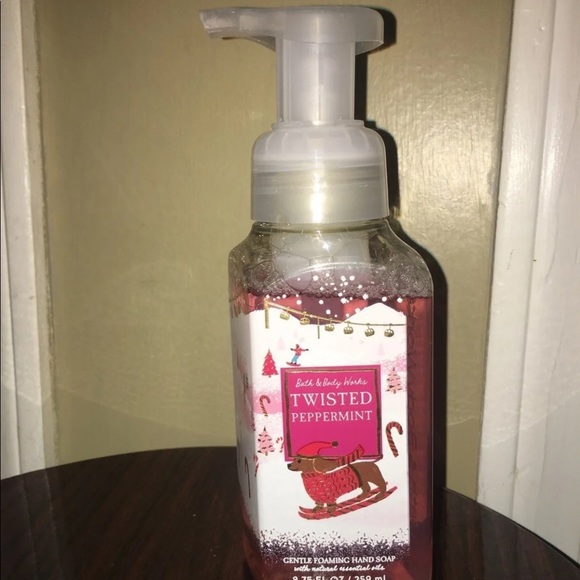 Bath and Body Works hand soap bundle - Picture 4 of 7